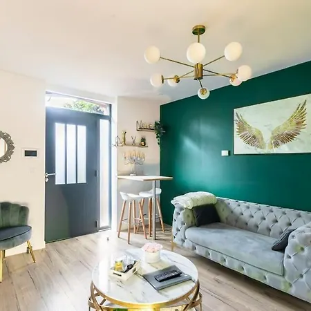Sauna, Jacuzzi, Terrasse Et Parking Apartament *