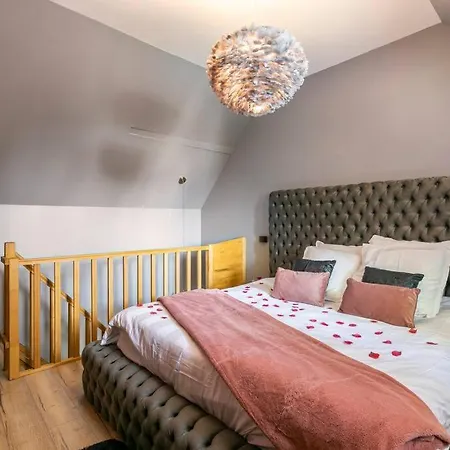 Sauna, Jacuzzi, Terrasse Et Parking Apartament *