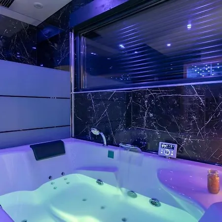 Sauna, Jacuzzi, Terrasse Et Parking Apartament *