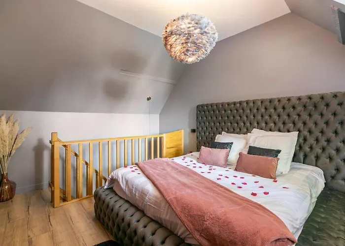 Sauna, Jacuzzi, Terrasse Et Parking Apartman *